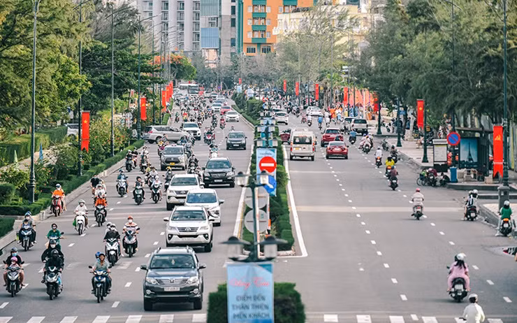 Thực tế kinh tế của tỉnh Bà Rịa - Vũng Tàu cũng rất phát triển. Trong đó, báo cáo của Tổng cục Thống kê về chỉ số thu nhập GNI bình quân đầu người năm 2020 của Bà Rịa - Vũng Tàu đạt 34.580 USD, gấp 1,6 lần địa phương xếp thứ hai là Quảng Ninh.