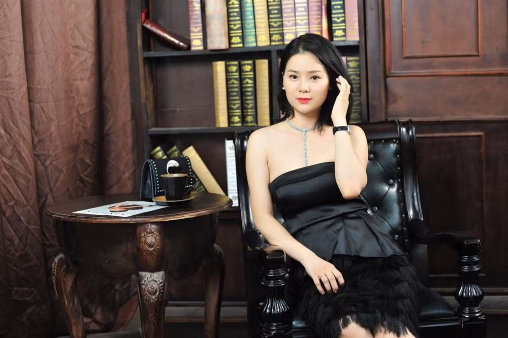 Nhung nang dau ghe gom: Nguoi bieu do het han cho bo chong-Hinh-3