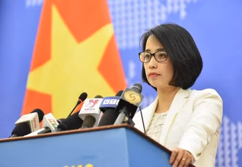 Viet Nam phan doi Trung Quoc tap quan su o quan dao Hoang Sa