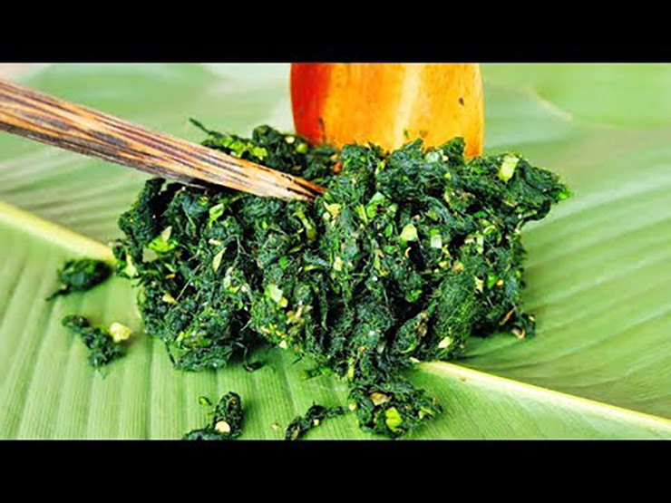 Các món từ rêu đá như: rêu hấp, canh rêu, rêu xào, rêu rán, nộm rêu, rêu nướng. Tuy nhiên, với nhiều người thì cách chế biến rêu ngon nhất vẫn là rêu nướng với than hồng