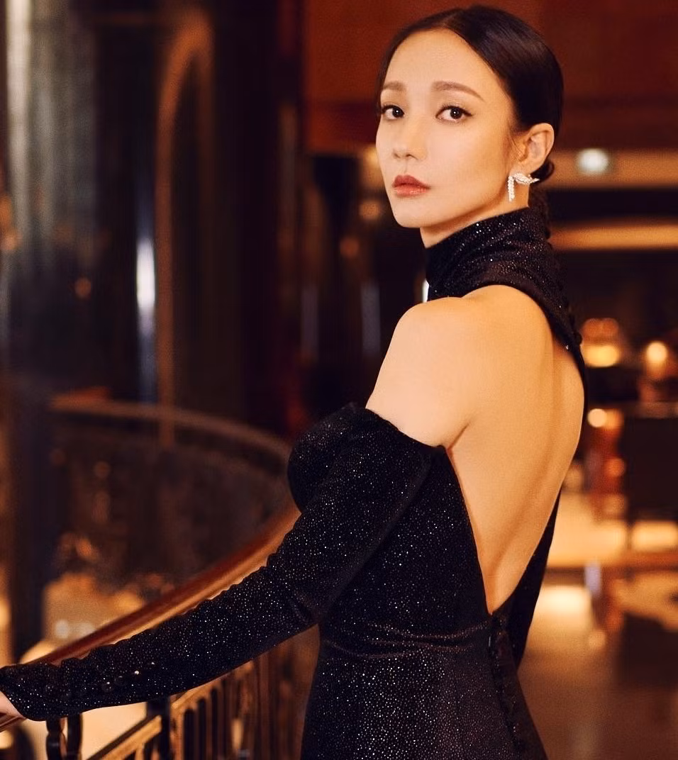 Dan cao thu trong 'Thien long bat bo' cua Chan Tu Dan-Hinh-7