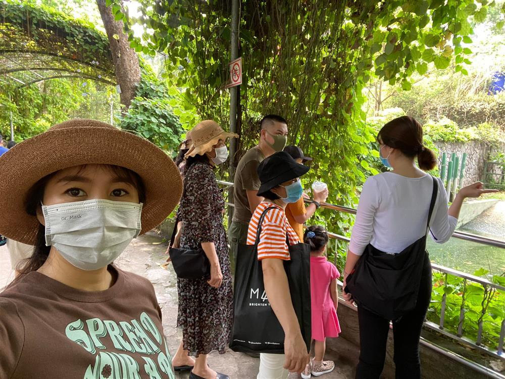 Lê Phương bật mí: "Lễ của 2 anh em Pháo - Bông!".