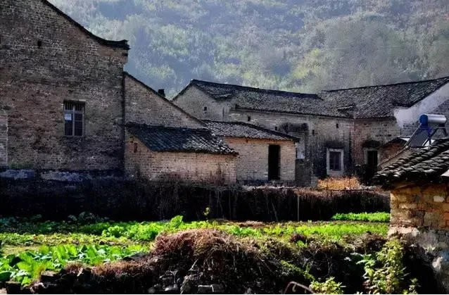 Ngôi làng kỳ lạ với 90% cư dân có cùng một họ Ngoi lang ky la voi 90% cu dan co cung mot ho