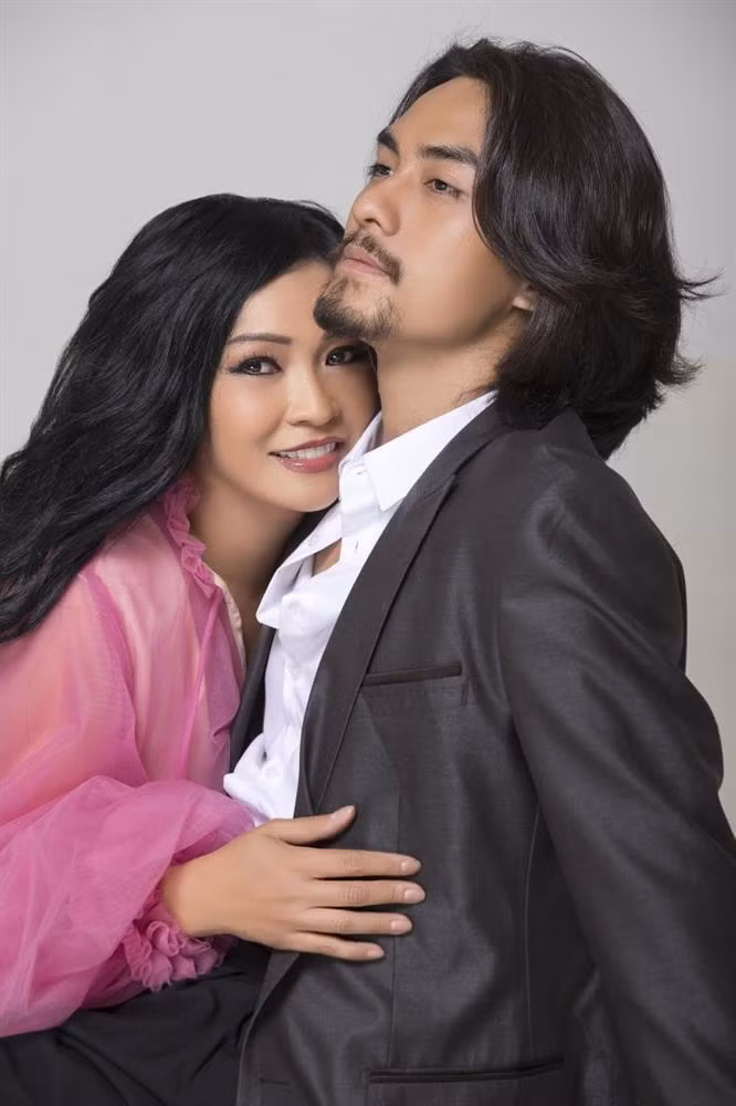 Phuong Thanh va dan sao Viet 'am diem' vi phat ngon tranh cai