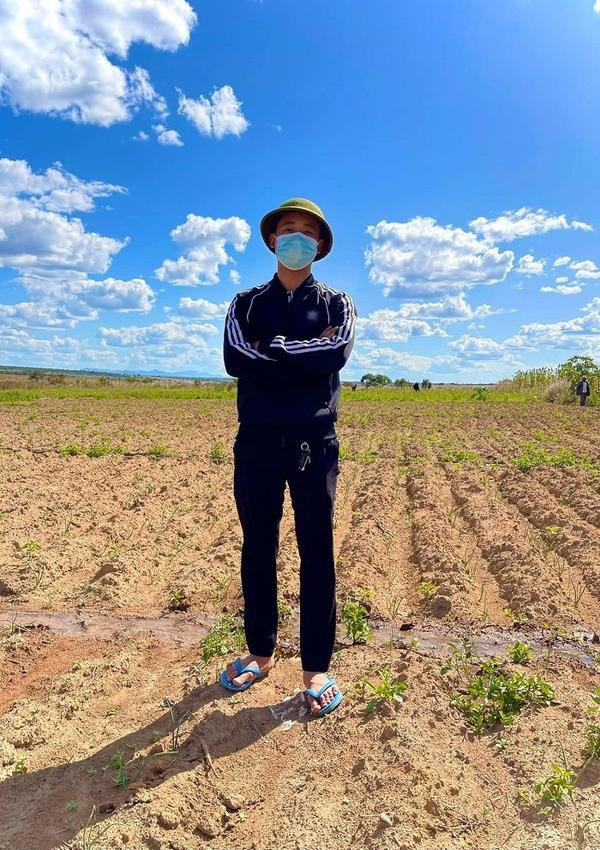 Co tai san bac ty, ngo ngang anh bua com cua Quang Linh Vlog-Hinh-8