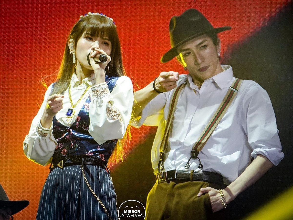 Bi kich vu cong bi man hinh LED 600 kg roi trung nguoi-Hinh-6