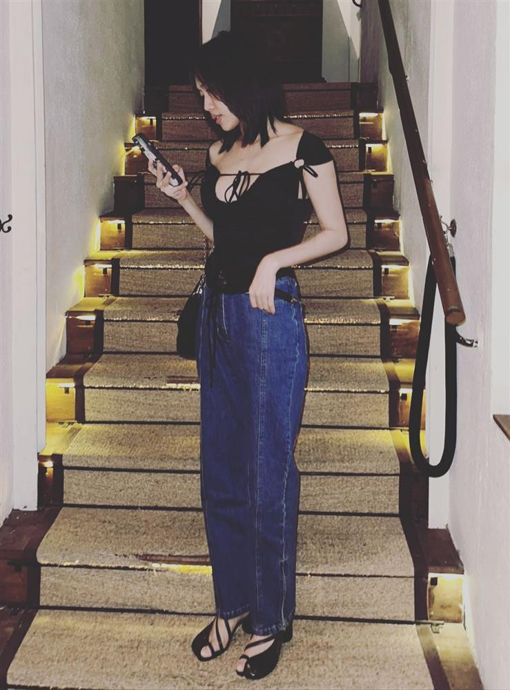 Lan Ngoc cuon hut hon han Ha Ho, Dieu Nhi khi dung hang-Hinh-5