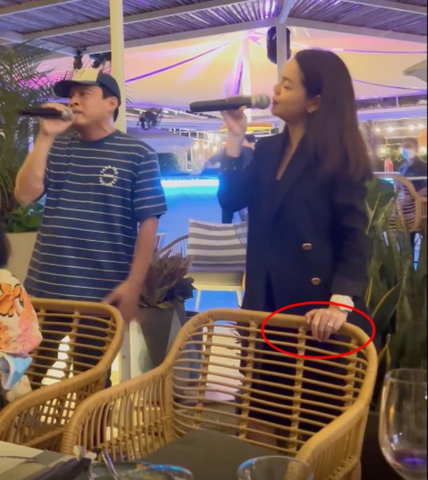 Pham Quynh Anh lo tin vat tinh yeu bi dan mang soi-Hinh-4