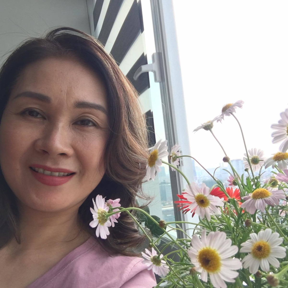 BTV Nhat Le 'Thoi su 19h' tung la A hau Ha Noi gio ra sao?-Hinh-12