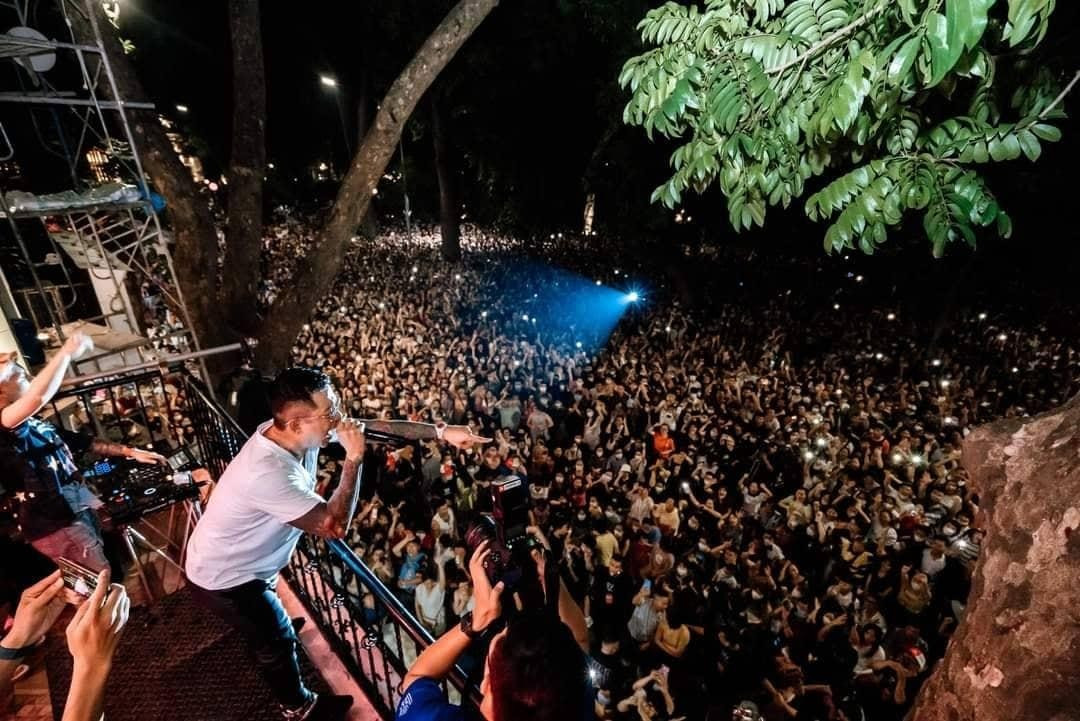 Tuan Hung: 'Sao toi phai tra cat-xe cho chi Thanh Lam'