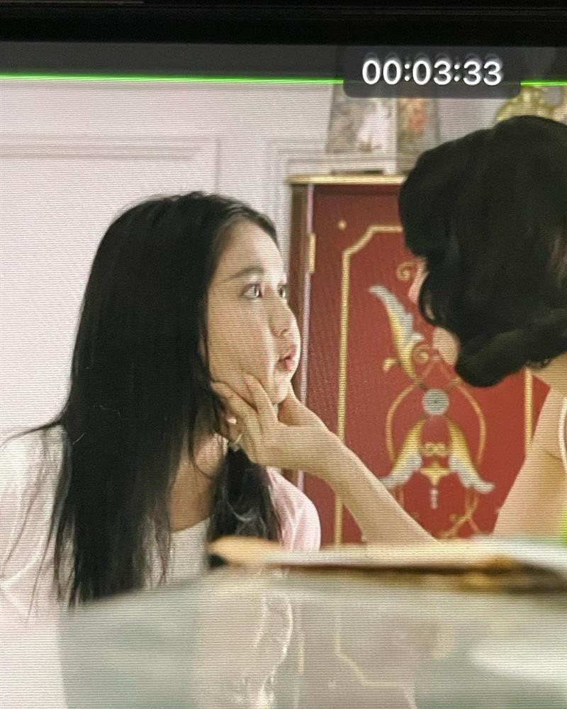 Ngọc Trinh tăng cân mặt tròn ú nu cute nhưng kém sang - Hình 3 Ngoc Trinh tang can mat tron u nu cute nhung kem sang-Hinh-3