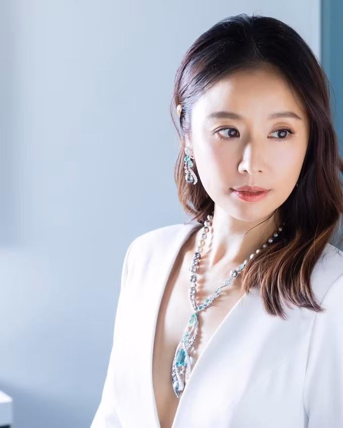 Nghe si thanh cong nhat dan sao 