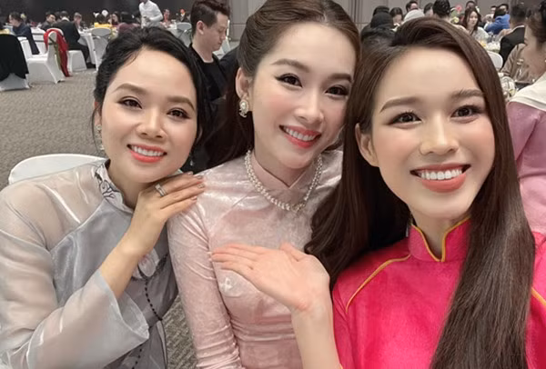 Mai Ngoc VTV tuoi tan, sanh buoc ben chong trong dam cuoi-Hinh-11