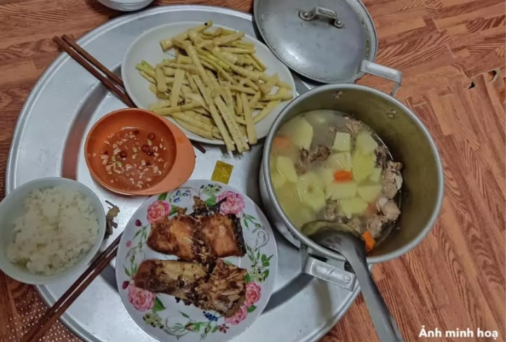 Bạn trai nhìn thấy mâm cơm người yêu dọn lên liền đòi chia tay - Hình 2 Ban trai nhin thay mam com nguoi yeu don len lien doi chia tay-Hinh-2