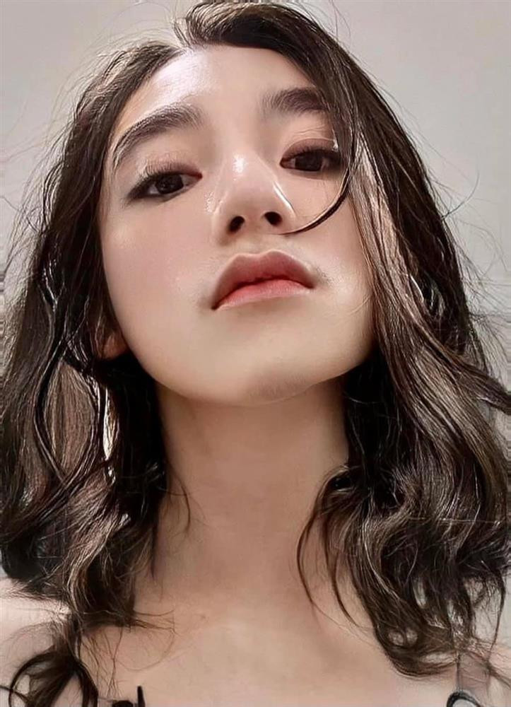 Anh cuoi 'gay sot' cua Son Tung cung mot co gai la, chuyen gi day?-Hinh-4