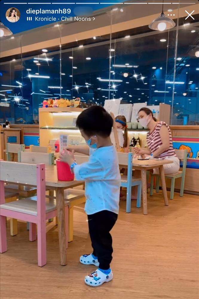 Ho Ngoc Ha cho con dung mau dep bi canh bao nguy hiem?-Hinh-5