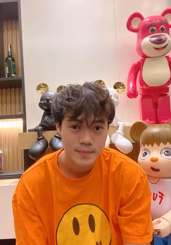 Tien dao Van Toan xay 'tup leu tranh', bong dang 'biet phu'-Hinh-3