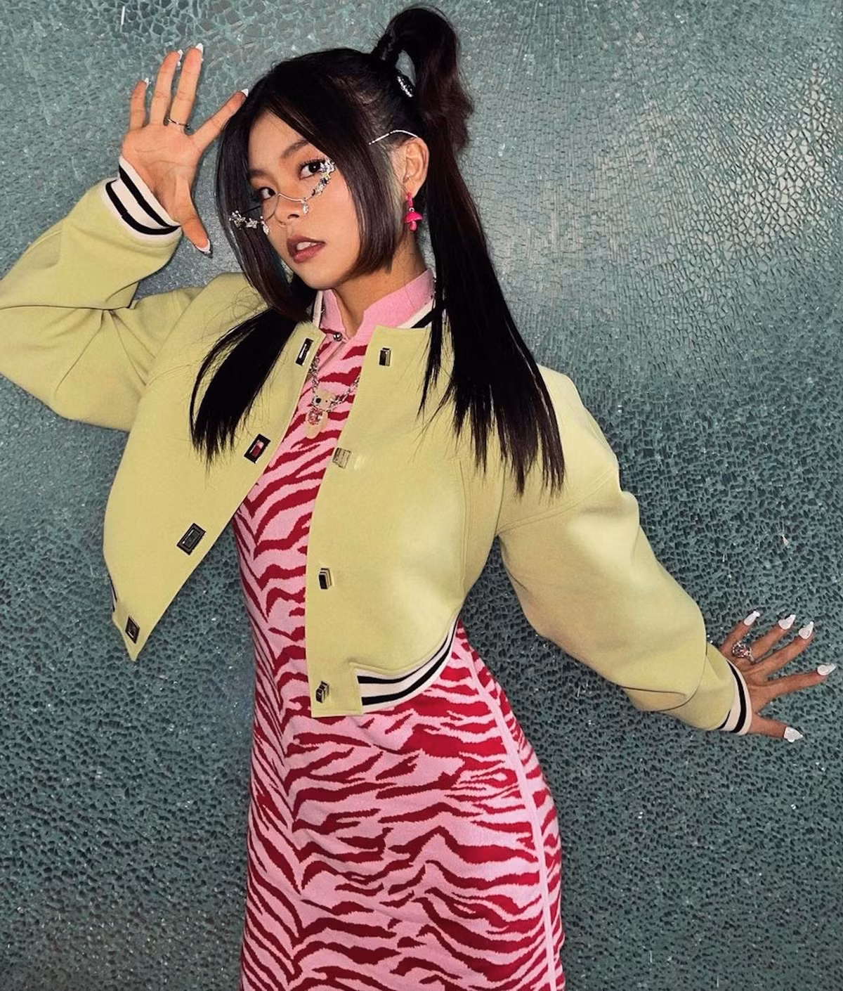 Nu ca si Trung Quoc giam 18 kg vi bi miet thi ngoai hinh-Hinh-4