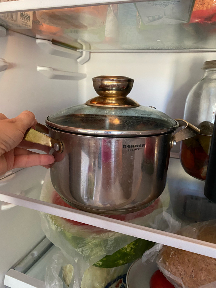 13 sai lầm làm giảm tuổi thọ các thiết bị gia dụng - Hình 12 13 sai lam lam giam tuoi tho cac thiet bi gia dung-Hinh-12