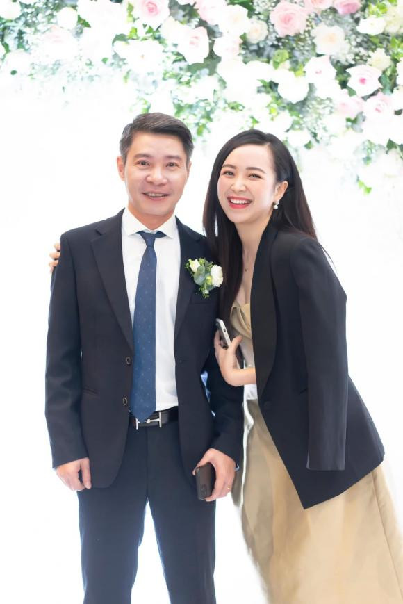 Dien vien Kim Oanh he lo khong gian can ho o Sai Gon