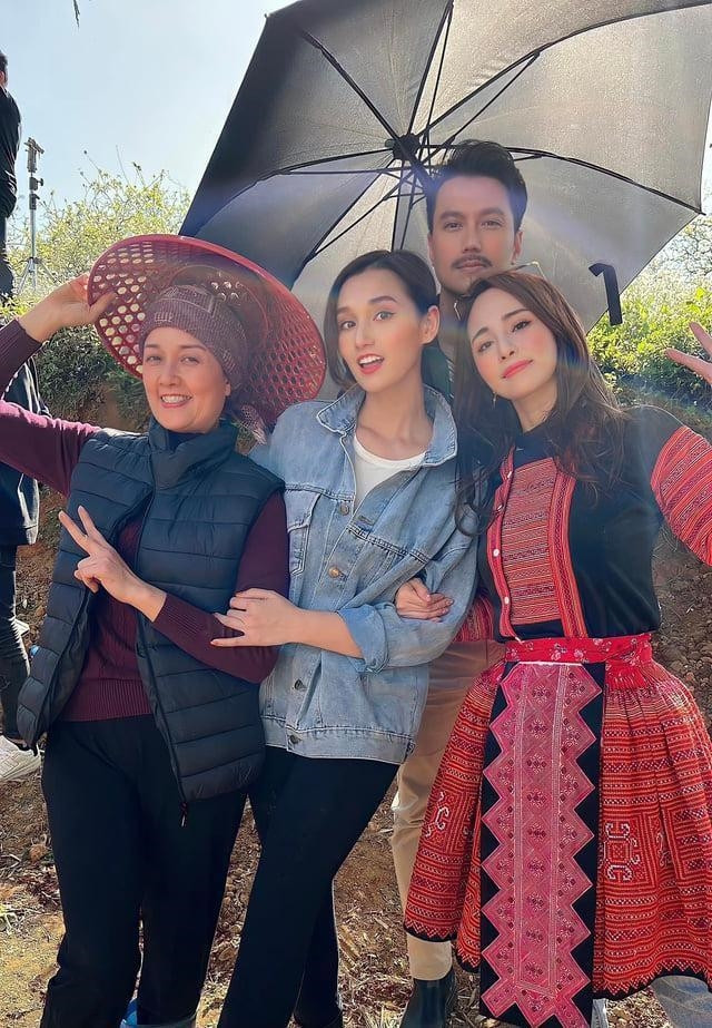 Vân Dung: Cứ nhìn mũi Quang Thắng không nghiêm túc được Van Dung: Cu nhin mui Quang Thang khong nghiem tuc duoc