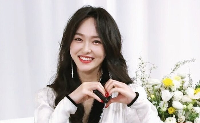 Nhung my nhan dien te nhat Cbiz: Duong Mich bi reo ten-Hinh-2