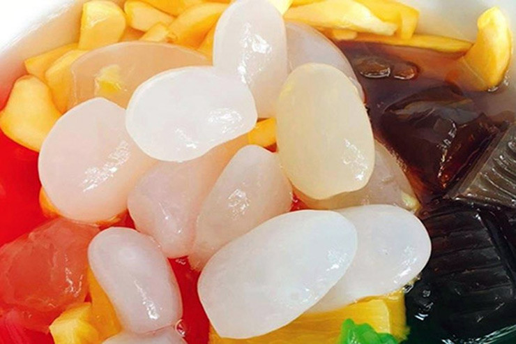 Đặc biệt, loại hạt đác rim các vị hoa quả được đóng hộp sang chảnh có giá lên tới 240.000 đồng/kg