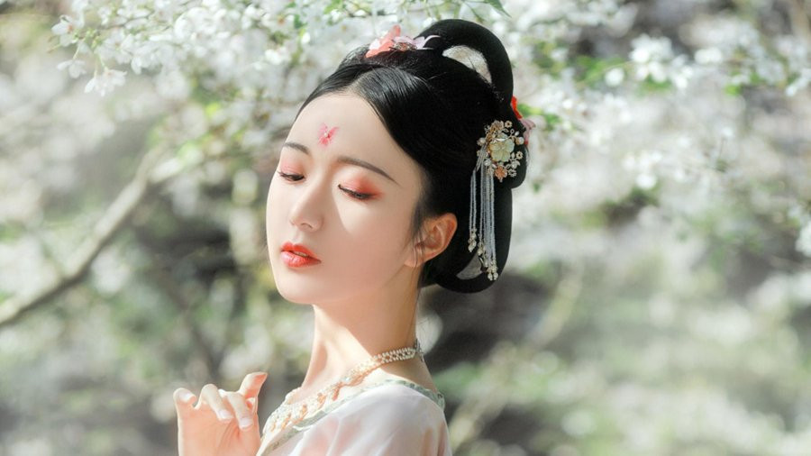 5 net tuong cua nguoi phu nu kiep truoc la tien mac doa