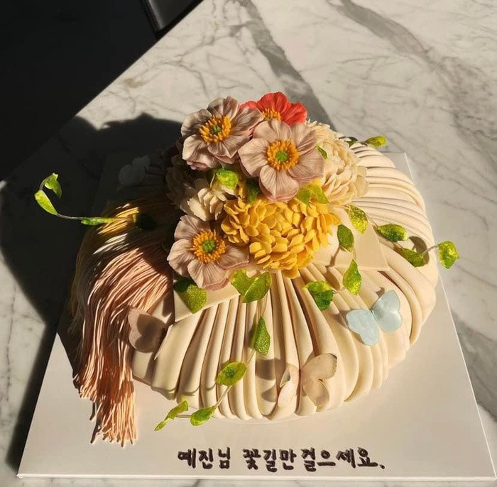 Song Hye Kyo nhan loi chuc y het ba xa Hyun Bin-Hinh-10