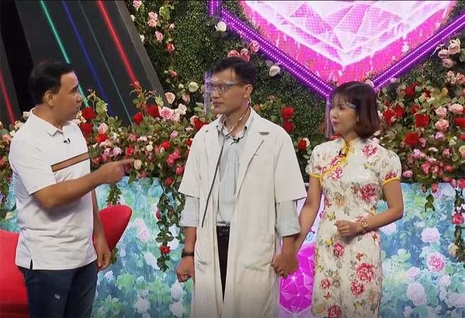 Chang y si lien kiem tra suc khoe ban gai roi noi 1 cau bat ngo-Hinh-8