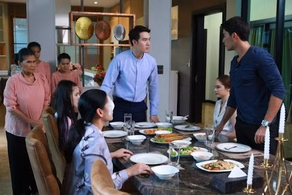 Hai con dun day tien chua benh, me noi mot cau sung so-Hinh-2