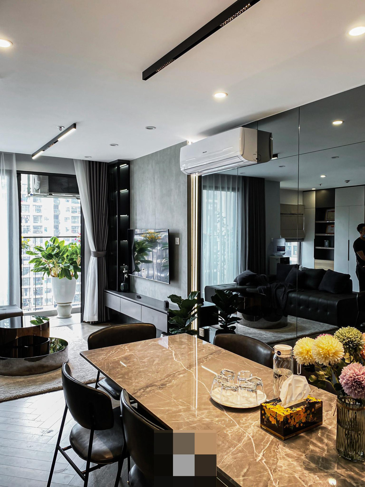 Tổ ấm tông màu lạnh ở tuổi 25 của chàng trai Hà thành - Hình 3 To am tong mau lanh o tuoi 25 cua chang trai Ha thanh-Hinh-3