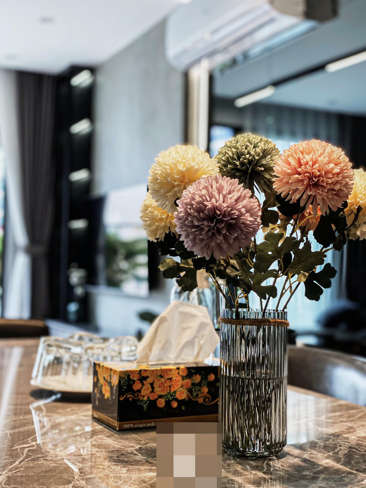 Tổ ấm tông màu lạnh ở tuổi 25 của chàng trai Hà thành - Hình 4 To am tong mau lanh o tuoi 25 cua chang trai Ha thanh-Hinh-4