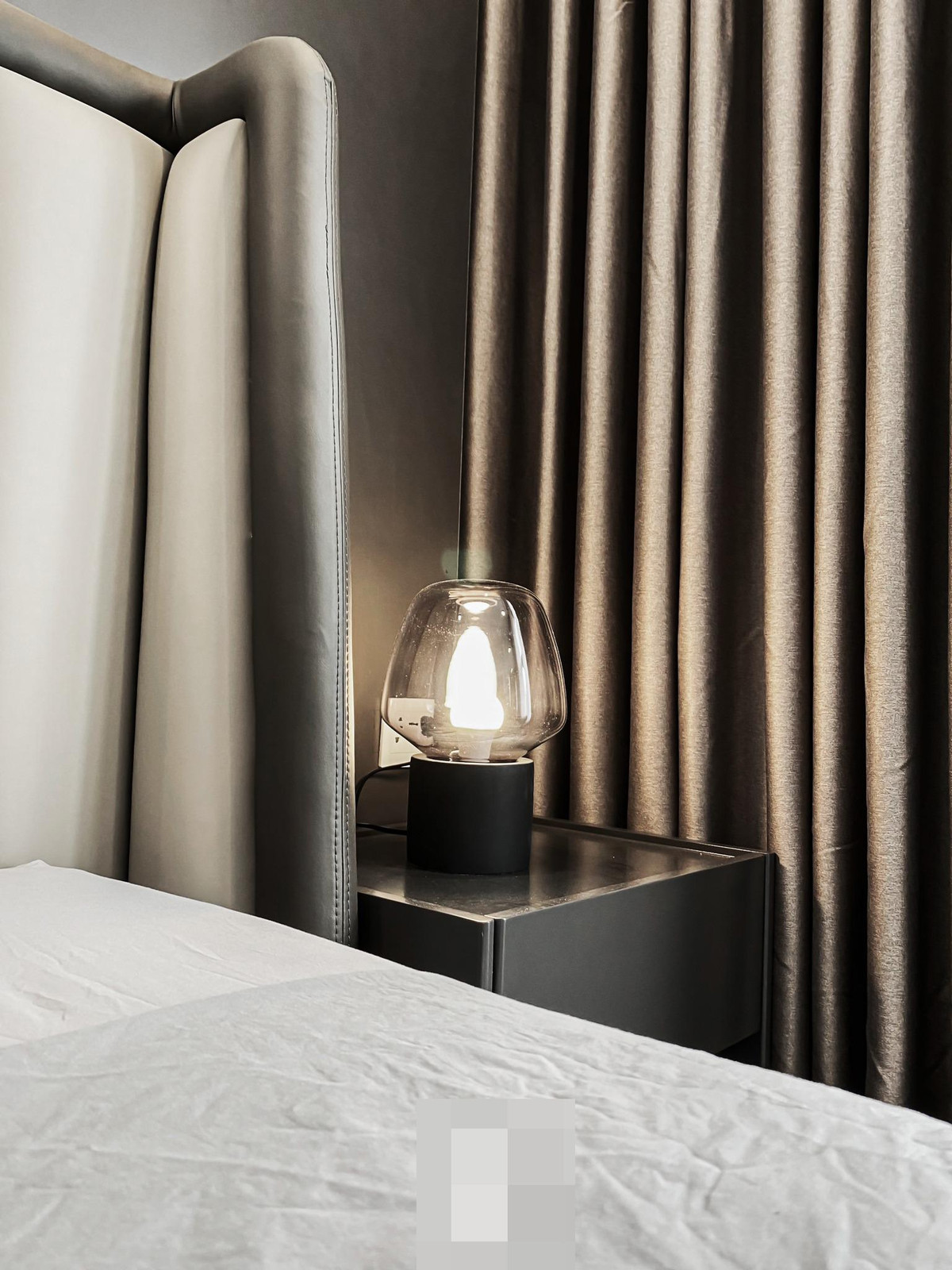 Tổ ấm tông màu lạnh ở tuổi 25 của chàng trai Hà thành - Hình 9 To am tong mau lanh o tuoi 25 cua chang trai Ha thanh-Hinh-9