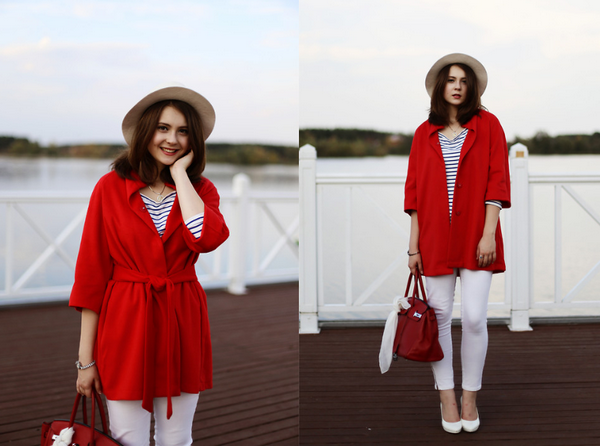 Một lưu ý nhỏ đó là, rèm cửa đóng vai trò quan trọng nhất trong công cuộc thay đổi diện mạo ngôi nhà trong tháng 7, một chiếc rèm màu sắc sáng sủa, ấm nóng sẽ giúp ngăn chặn những luồng tà khí không cho chúng xâm nhập vào nhà. Ngoài ra, hãy cất tạm những món đồ có màu sắc u tối, ảm đạm hoặc đã bị hỏng hóc không còn sử dụng được.