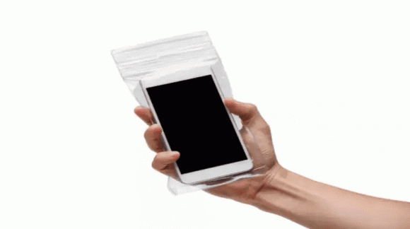 Meo bao ve dien thoai, laptop trong mua mua bao