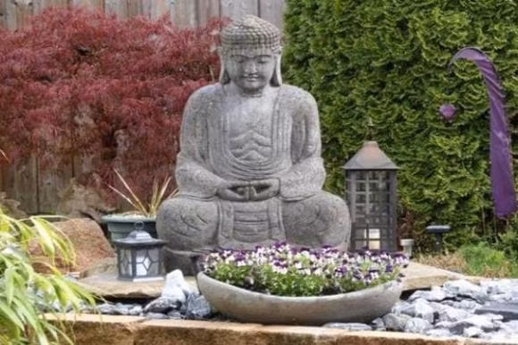 2. Tổ chức một sự kiện vui vẻ hoặc tham gia một sự kiện vui vẻ, khi một người có một sự kiện vui vẻ, sẽ có những ngôi sao tốt lành chiếu sáng, giải trừ mọi điều xui xẻo.