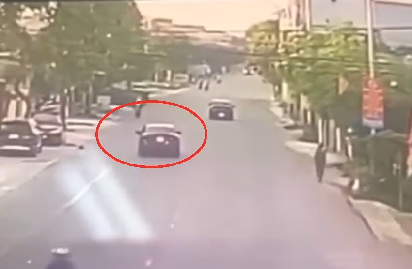 O to 'dien' gay tai nan nao loan tren duong