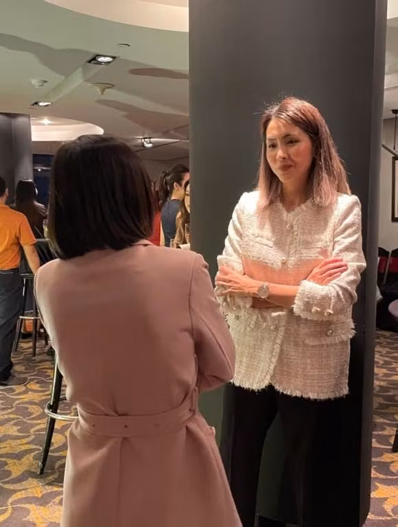 Hà Tăng qua ống kính chụp lén hậu sinh con thứ 3 có gì khác? ảnh 2