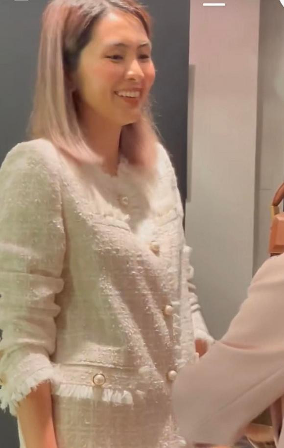 Hà Tăng qua ống kính chụp lén hậu sinh con thứ 3 có gì khác? ảnh 6 Hà Tăng qua ống kính chụp lén hậu sinh con thứ 3 có gì khác? ảnh 6