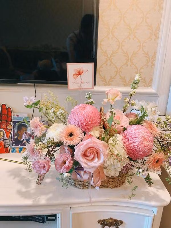 Ngoai can nha, A hau Thuy Van con lam duoc dieu ai cung ne-Hinh-12