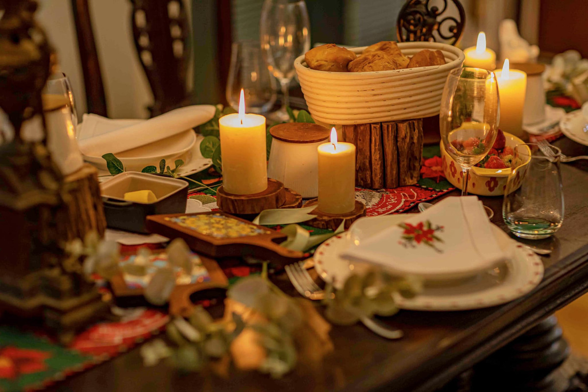 Đồ sứ, thủy tinh cuốn hút cho những bữa ăn kiểu Âu. 