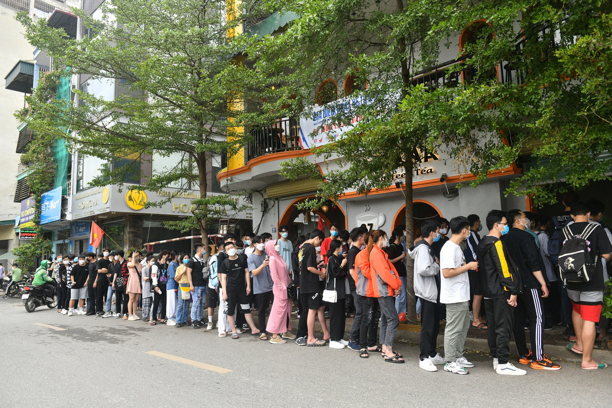 Xep hang dai lay ve xem Saigon Phantom dau SEA Games 31