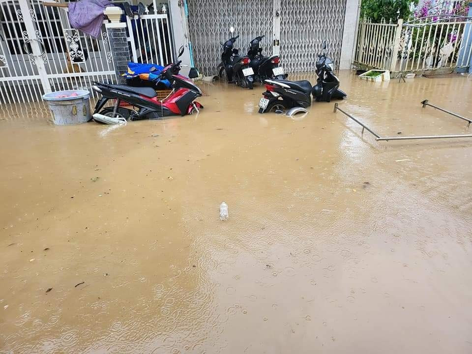Thieu khong gian cho nuoc, Da Lat con ngap nang