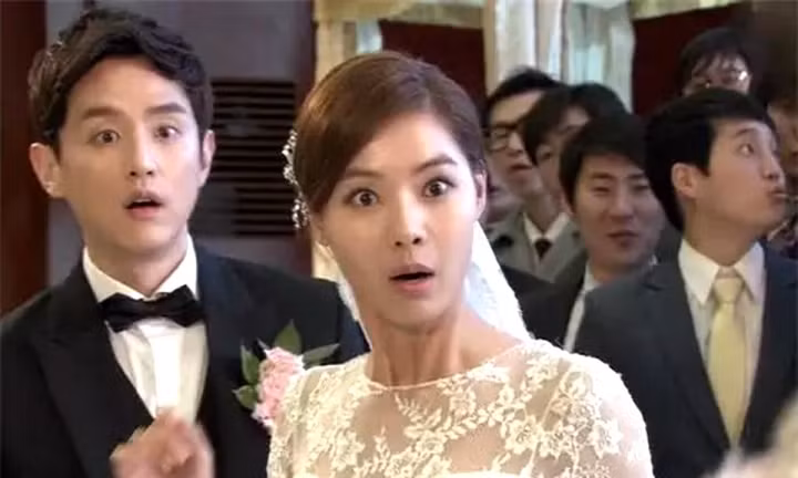 Chong cu gui ‘mon qua’ cuoi khien toi khon kho