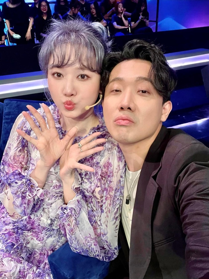 Tran Thanh noi 'chuyen tam linh, noi da ga' voi ba xa Hari Won