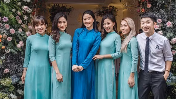 Ao dai an hoi cua sao Viet: Cang don gian cang dep thanh tao-Hinh-16