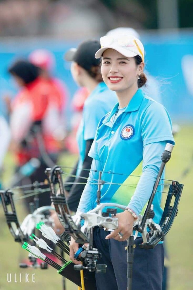 Lê Phương Thảo - nữ cung thủ Việt Nam sinh năm 1997 tại Hải Dương.