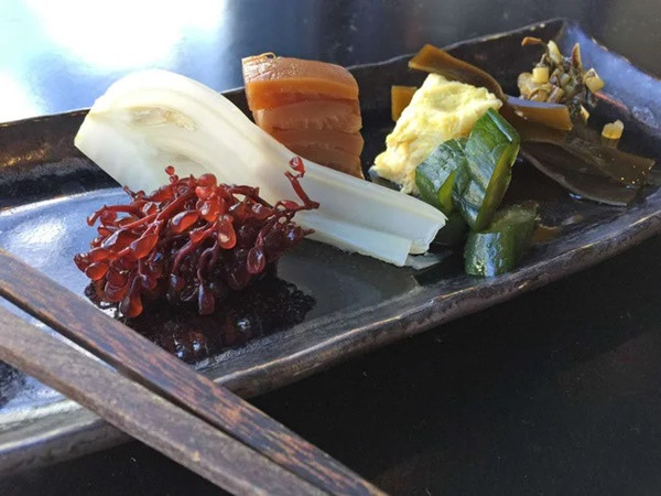 3 thuc pham nguoi Nhat them vao bua com de giu am co the-Hinh-4