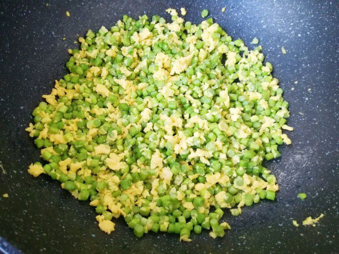 ​Rau này xào trứng ngon bất chấp, vài ngày ăn 1 lần cực bổ ảnh 5